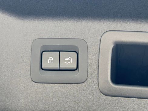 Used 2025 MAZDA CX-90 3.3 Turbo w/ Preferred Package image 45