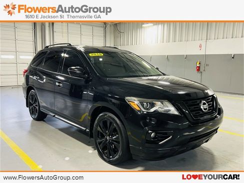 Used 2018 Nissan Pathfinder SL w/ Midnight Edition Package image 1