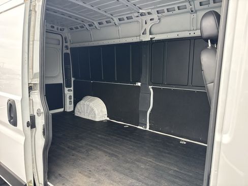 Used 2023 RAM ProMaster 2500 FWD image 18