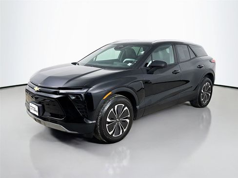 Used 2024 Chevrolet Blazer EV LT image 4