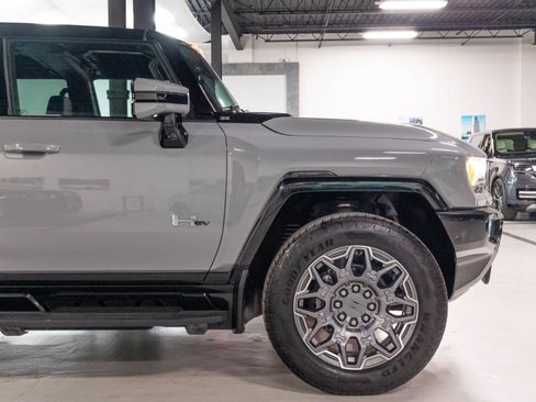 Used 2025 GMC Hummer EV 3X AWD/4WD image 52