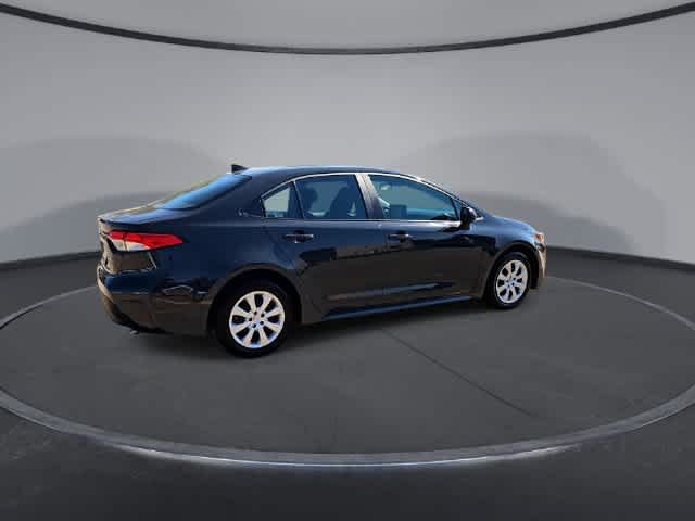 Used 2025 Toyota Corolla LE FWD image 8