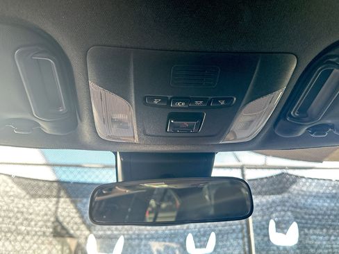 Used 2022 Toyota Corolla SE image 16