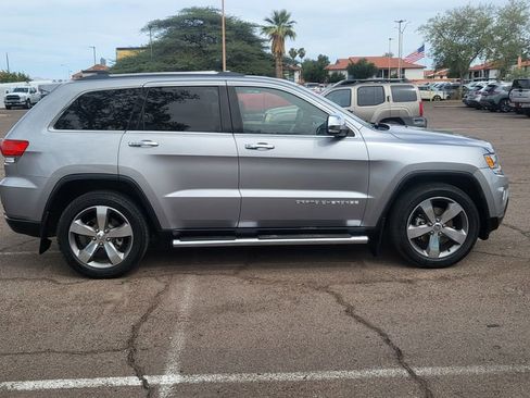 Used 2014 Jeep Grand Cherokee Limited image 10