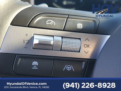 Certified 2025 Hyundai Tucson SEL AWD/4WD image 28