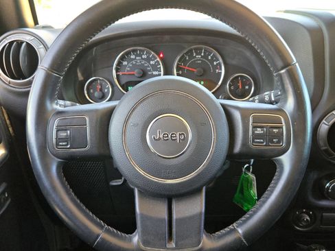 Used 2015 Jeep Wrangler Unlimited Sport w/ Quick Order Package 24S AWD/4WD image 20