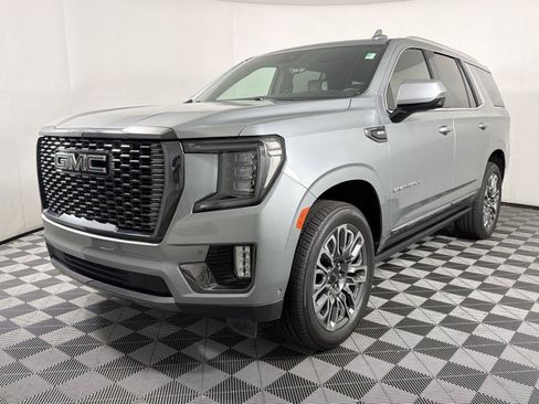 Certified 2024 GMC Yukon Denali Ultimate AWD/4WD image 3