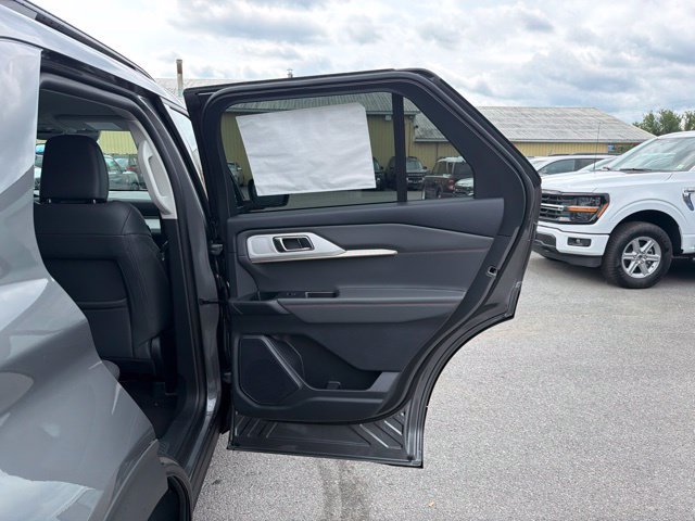 Used 2026 Ford Explorer Active w/ Active Comfort Package AWD/4WD image 40