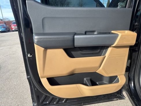 Used 2023 Ford F150 XLT image 11