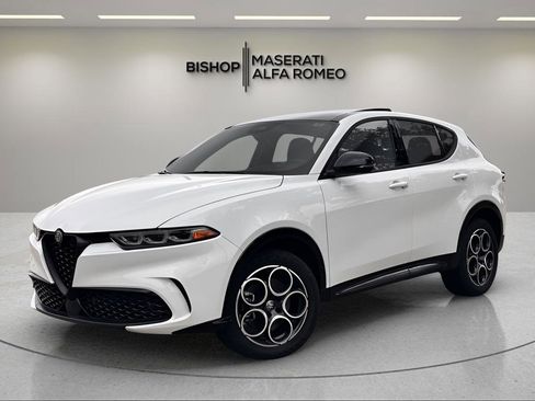 Used 2025 Alfa Romeo Tonale AWD/4WD image 3