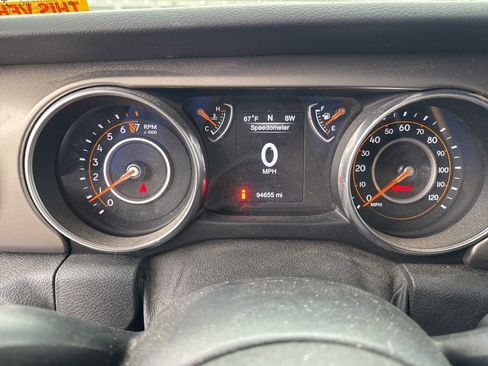 Used 2018 Jeep Wrangler Unlimited Sport S image 12