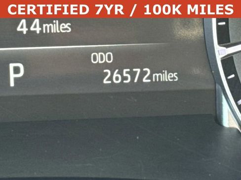 Used 2023 Toyota Highlander XLE FWD image 29