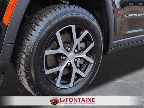 Certified 2024 Jeep Grand Cherokee L Limited w/ Luxury Tech Group II image 34