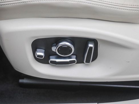 Used 2020 Jaguar I-PACE SE image 20