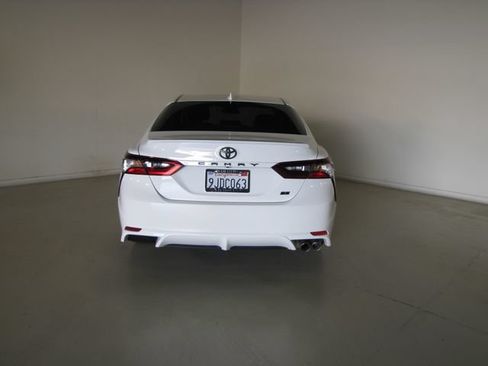 Used 2024 Toyota Camry SE FWD image 23
