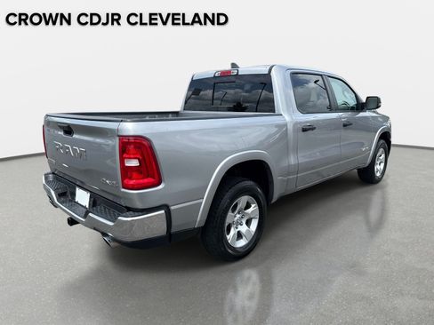 Used 2025 RAM 1500 Big Horn AWD/4WD image 4