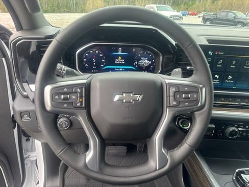 New 2026 Chevrolet Silverado 1500 RST w/ Redline Edition AWD/4WD image 13
