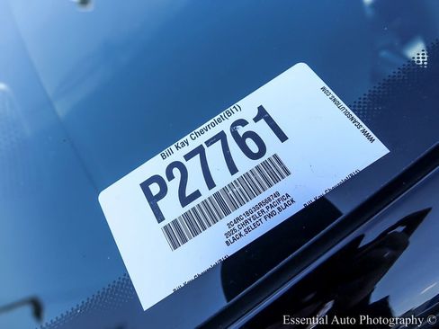 Used 2025 Chrysler Pacifica Select image 31