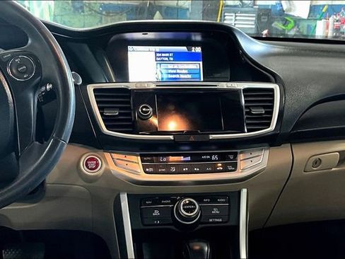 Used 2015 Honda Accord EX-L image 6