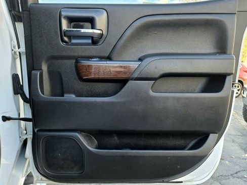 Used 2017 GMC Sierra 2500 SLT w/ Duramax Plus Package image 38