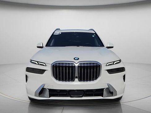 Used 2024 BMW X7 xDrive40i AWD/4WD image 4
