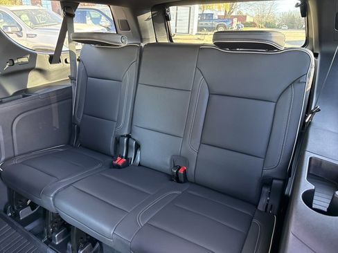New 2026 GMC Yukon XL Elevation w/ LPO, Floor Liner Package image 7