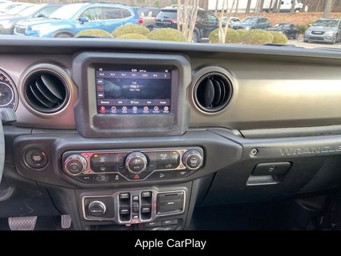 Used 2018 Jeep Wrangler Unlimited Sport S image 11