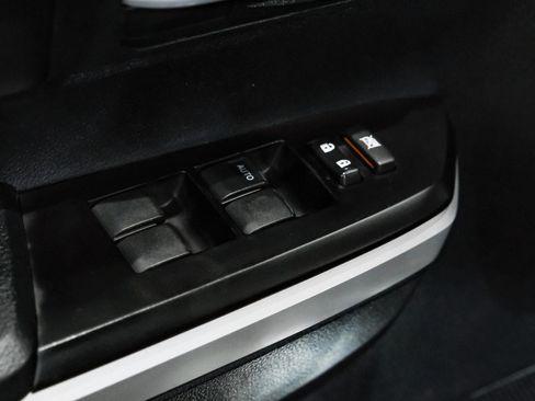 Used 2017 Toyota Tundra Limited image 39