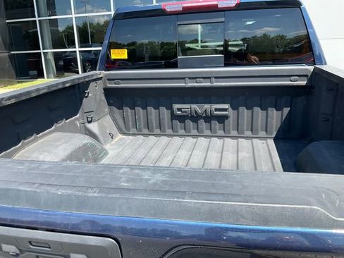 Used 2023 GMC Sierra 1500 SLT w/ SLT Premium Package AWD/4WD image 7