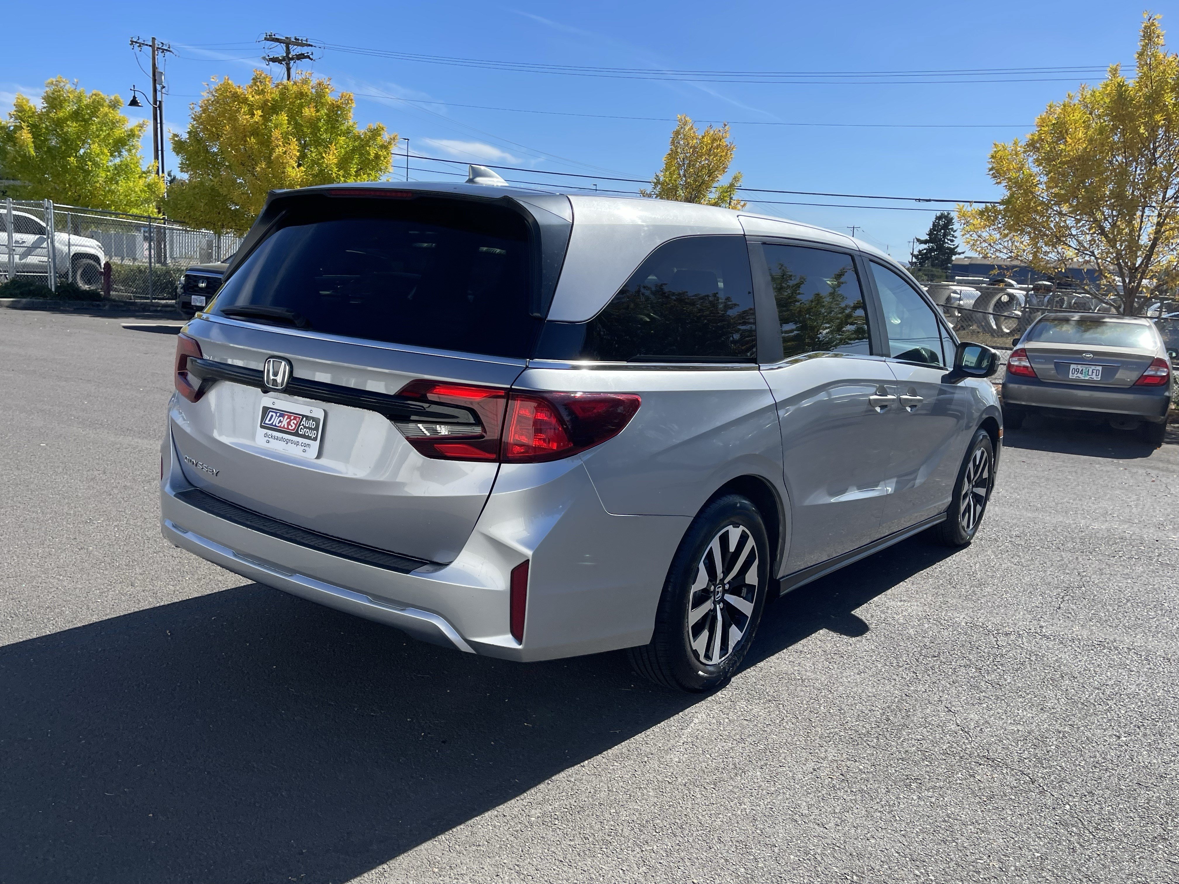Used 2025 Honda Odyssey EX-L image 5