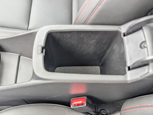 Used 2025 Chevrolet Trax RS w/ Sunroof Package image 27