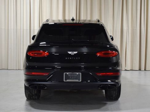 Certified 2023 Bentley Bentayga image 12