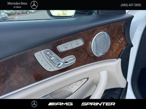 Used 2019 Mercedes-Benz E 300 4MATIC image 14