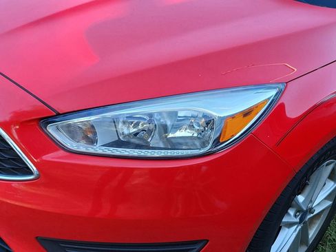 Used 2016 Ford Focus SE w/ Reverse Sensing Package image 5