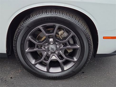 Used 2018 Dodge Challenger GT w/ GT Interior Package image 8