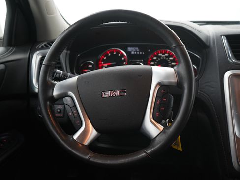 Used 2014 GMC Acadia SLT image 18