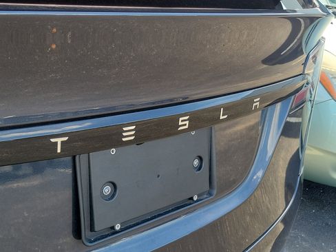 Used 2024 Tesla Model X AWD/4WD image 6