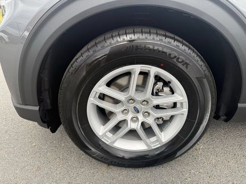 New 2025 Ford Explorer Active w/ Active Comfort Package RWD image 11