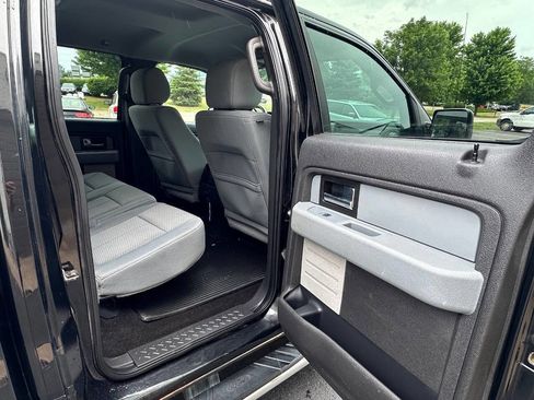 Used 2014 Ford F150 XLT w/ Equipment Group 302A Luxury AWD/4WD image 19
