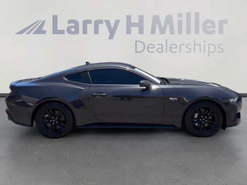 Used 2024 Ford Mustang GT RWD image 6
