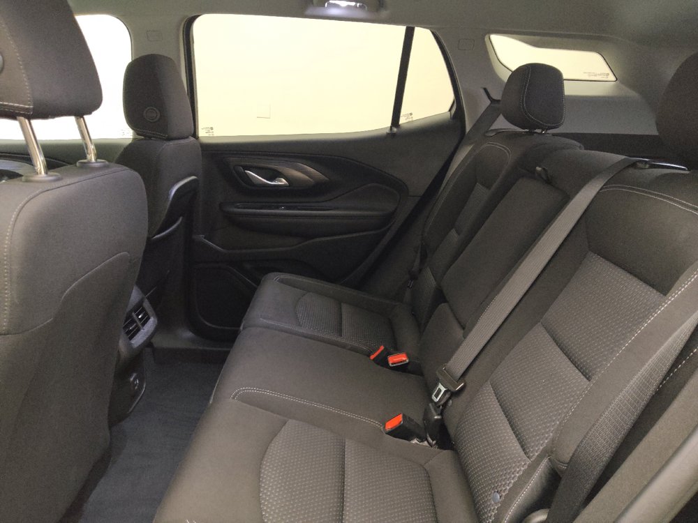 Used 2022 GMC Terrain SLE w/ Elevation Edition FWD image 18