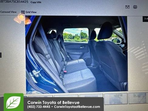 Used 2025 Nissan Rogue SV FWD image 2