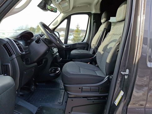 New 2025 RAM ProMaster 2500 w/ Quick Order Package 22H SLT+ image 9