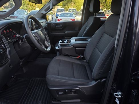 Used 2023 Chevrolet Silverado 1500 Custom image 17
