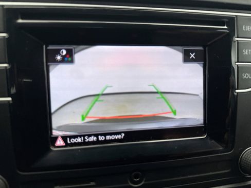 Used 2017 Volkswagen Jetta S image 15