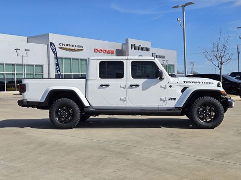 New 2026 Jeep Gladiator Sport AWD/4WD image 7