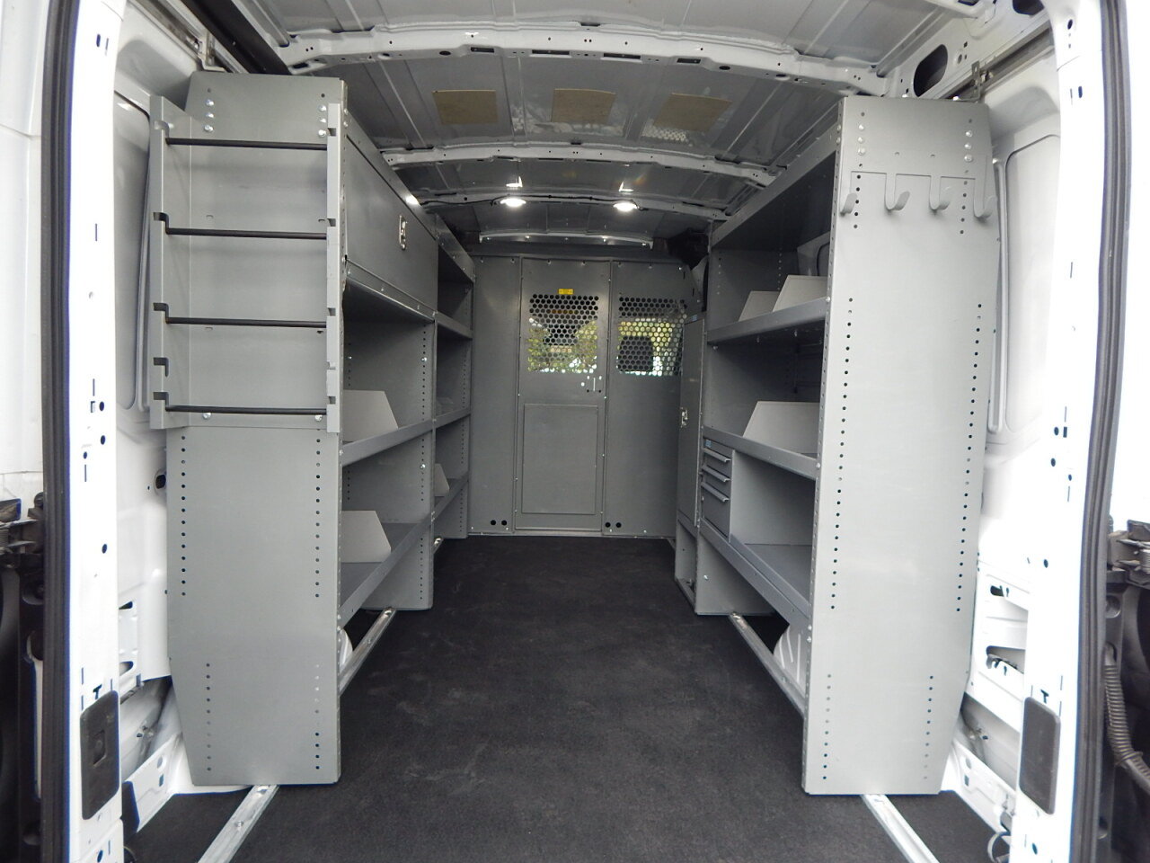 Used 2018 Ford Transit 250 148 Medium Roof RWD image 15