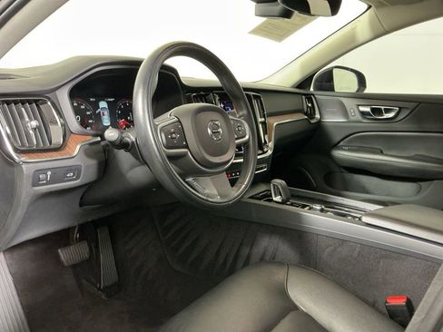 Used 2022 Volvo S60 B5 Inscription image 22