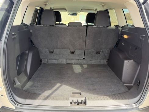 Used 2017 Ford Escape SE AWD/4WD image 39