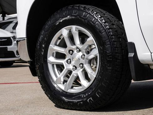 Used 2022 Chevrolet Silverado 1500 LT w/ Z71 Off-Road Package image 55